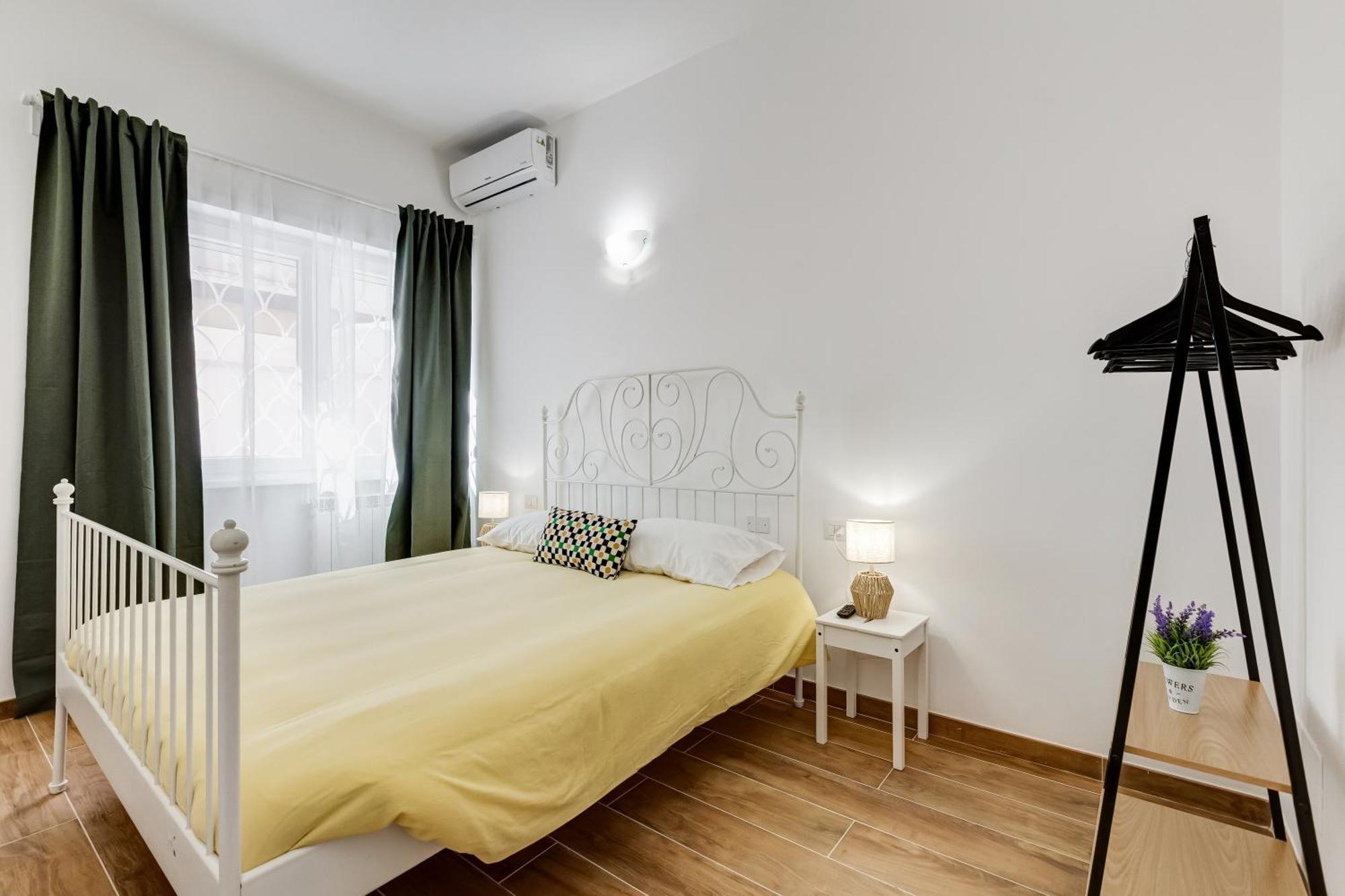 Apartment Vatican With 2 Bathrooms And Terrace